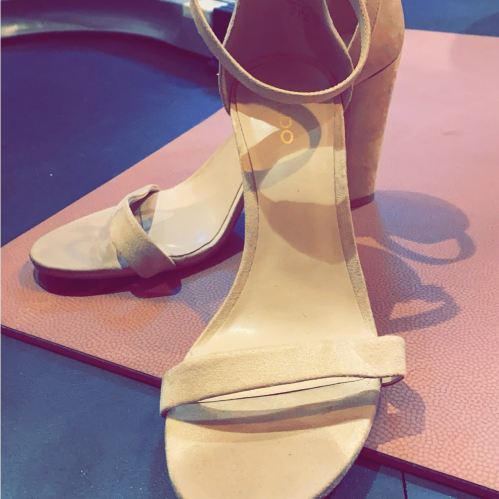 Aldo beige heels